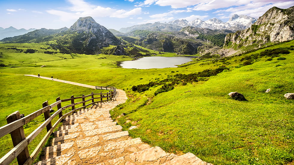 Sustainable and eco tourism: Lake Ercina in Picos de Europa
